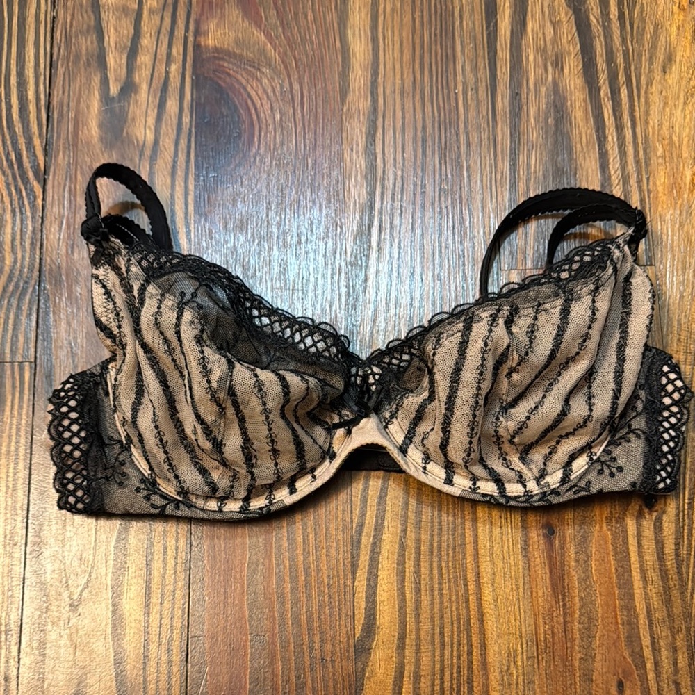 Victoria's Secret Black and Tan Lace & Mesh Bra 34D